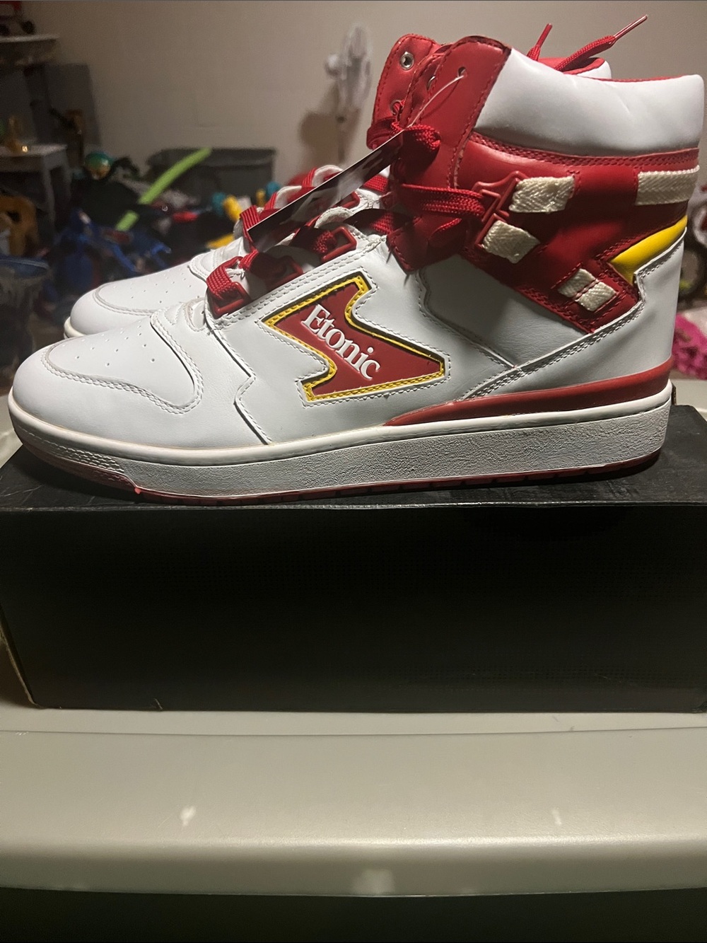 Mens basketball shoes from some of the top 50 - Picture 7 of 7